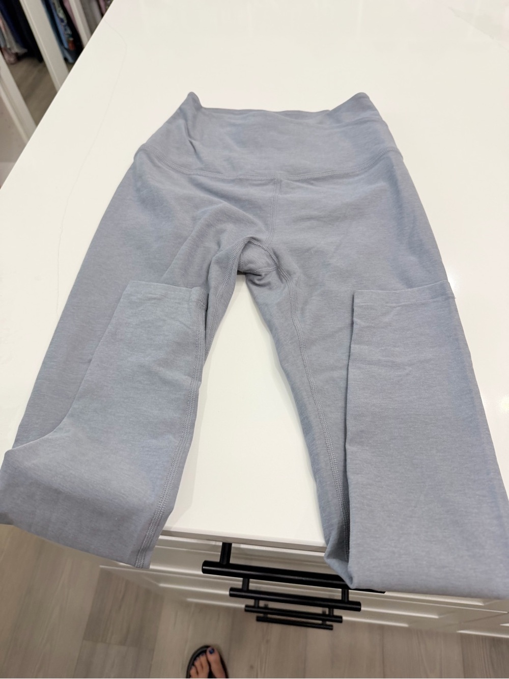 Beyond Yoga women’s  Light grey  Leggings